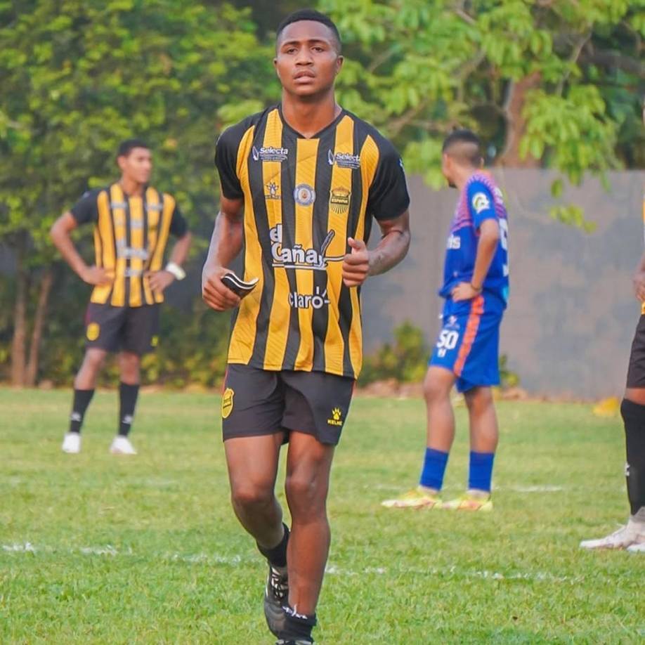 Axel Barrios, que tenía 21 años, se desempeñaba en el campo en la posición de extremo izquierdo.