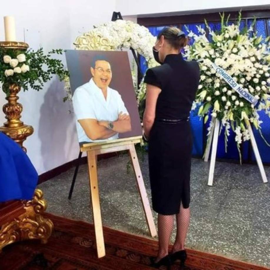 Su cuerpo está en la capilla de la Fuerza Aérea Hondureña.