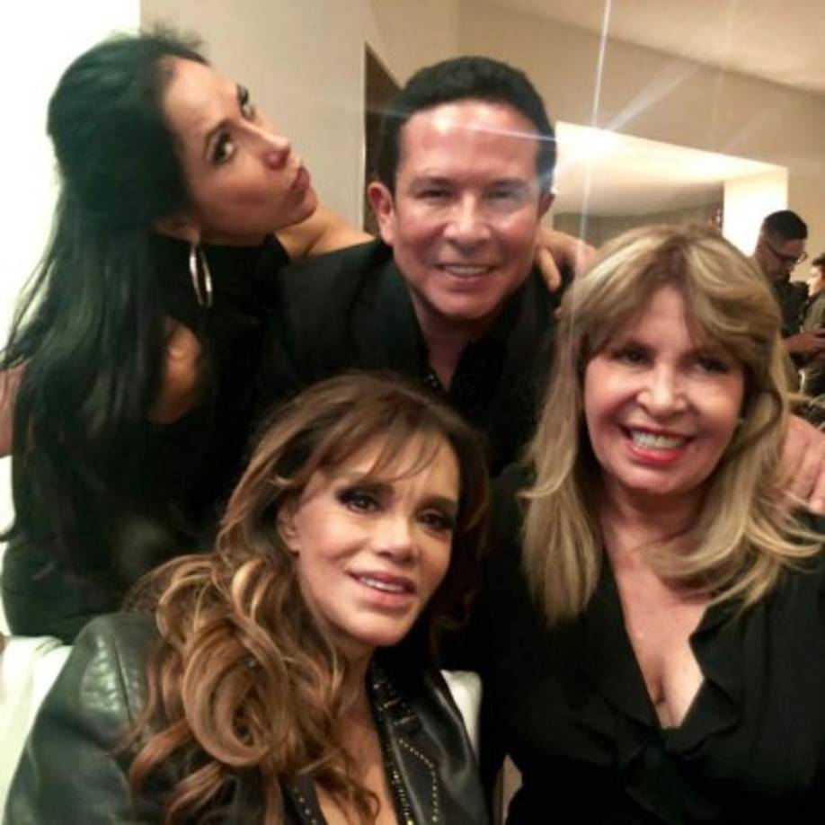 Desafortunadamente una de estas Méndez luce un aspecto demacrado y una sonrisa muy acartonada, según aseguraron sus seguidores, quienes incluso se preocuparon.