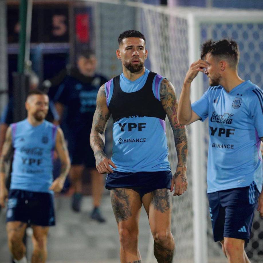Nicolás Otamendi: Es el otro defensor central del conjunto dirigido por Scaloni. Hará dupla en la zaga con Cristian Romero.