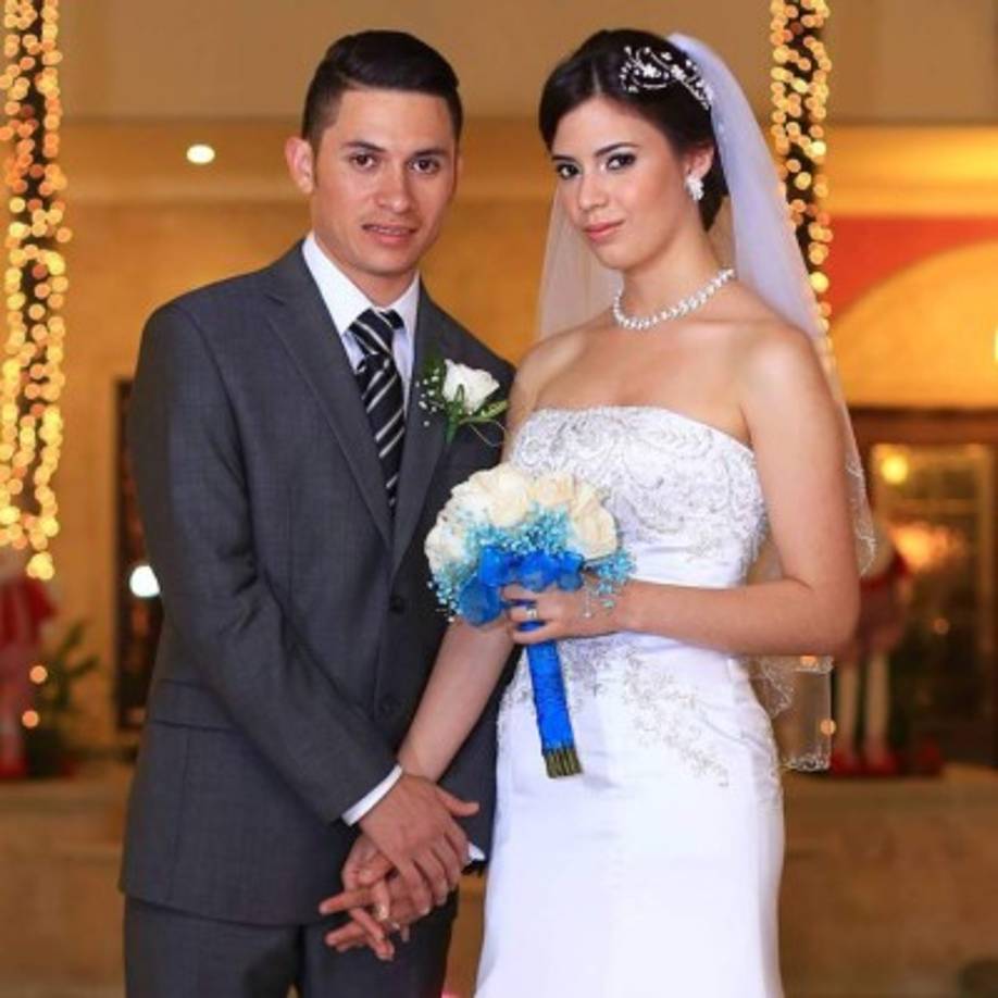 La bella joven y el futbolista ya tienen más de un año de casados.