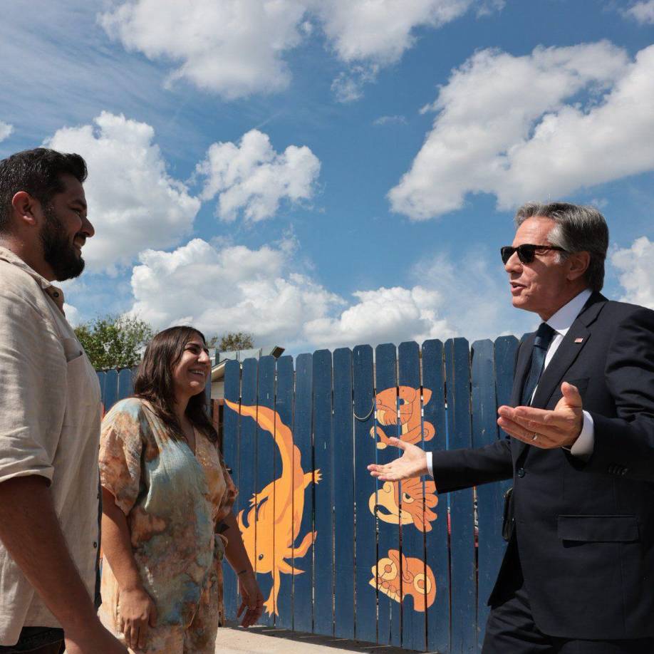 El jefe de la diplomacia estadounidense comió en Nixta Taquería, un restaurante de la capital texana abierto en 2019 por Édgar Rico, quien fue galardonado con el Premio de la Fundación James Beard 2022 al mejor chef emergente.