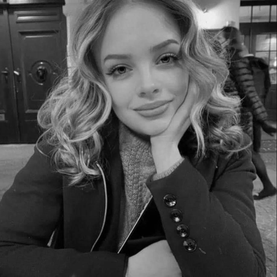 La tiktoker tenía alrededor de 13 mil seguidores; sin embargo, lamentablemente, la joven mujer no pudo a conocer a su hijo, quien se encuentra en coma inducido. 