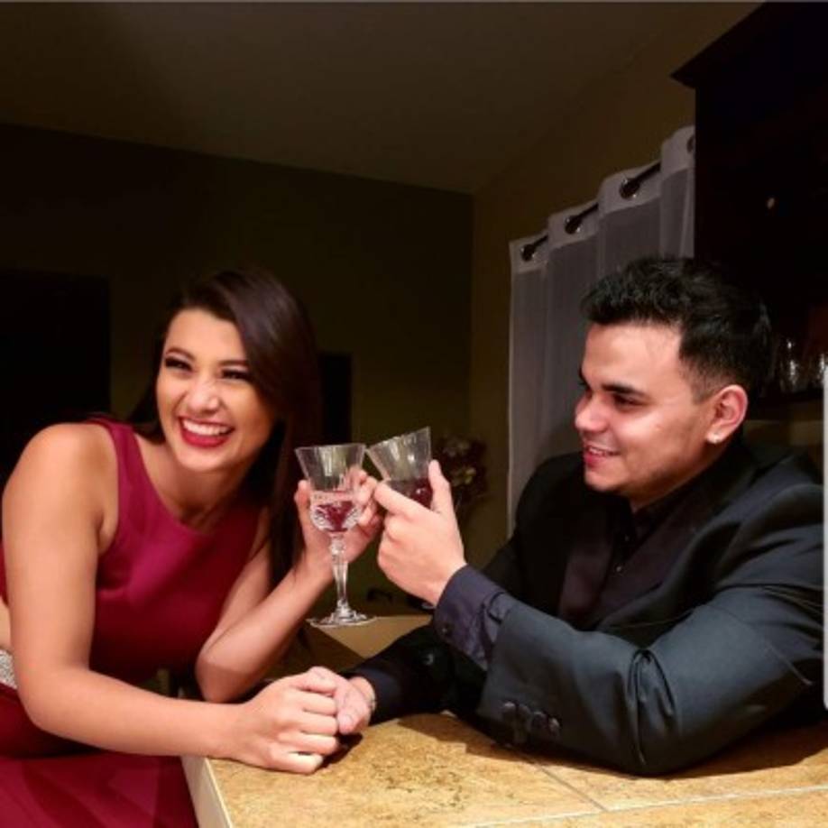 Milagro Flores terminó su relación sentimental el pasado mes de agosto con el modelo Christopher Hernández. Tras semanas de su anuncio, la chica fue involucrada sentimentalmente con Quioto.