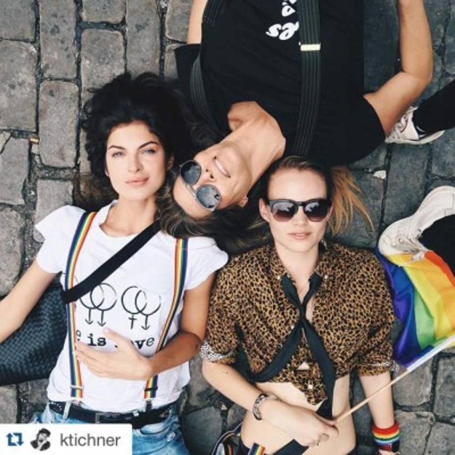 Montserrat Oliver, de 49 años con su novia la modelo Yaya Kosikova, 29.