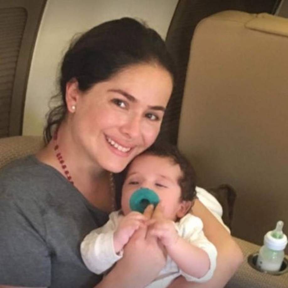 Danna García, protagonista de Pasión de Gavilanes y el periodista Iván González, mantuvieron en privado los pormenores del nacimiento de su hijito. Dante fue el nombre elegido para el primer bebé de la guapa actriz de 39 años.