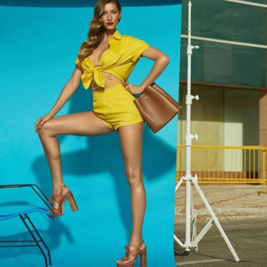 #2 Gisele Bündchen había liderado la lista hasta ahora, la brasileña pasa al segundo puesto con 17,5 millones de dólares.