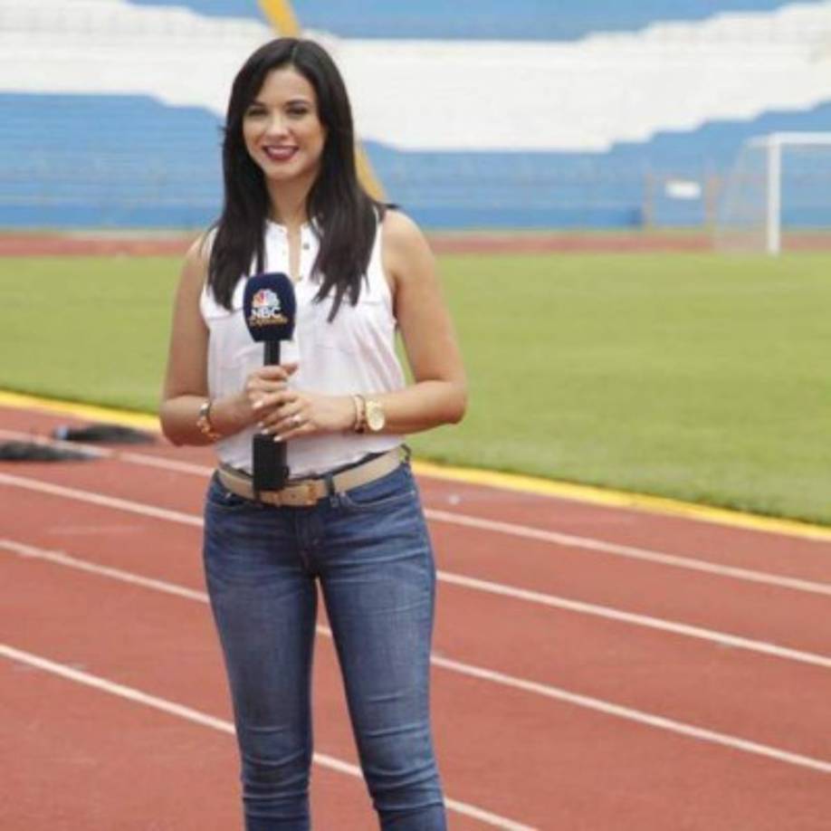 Ana Jurka labora en Estados Unidos para la cadena Telemundo, una hermosa chica.