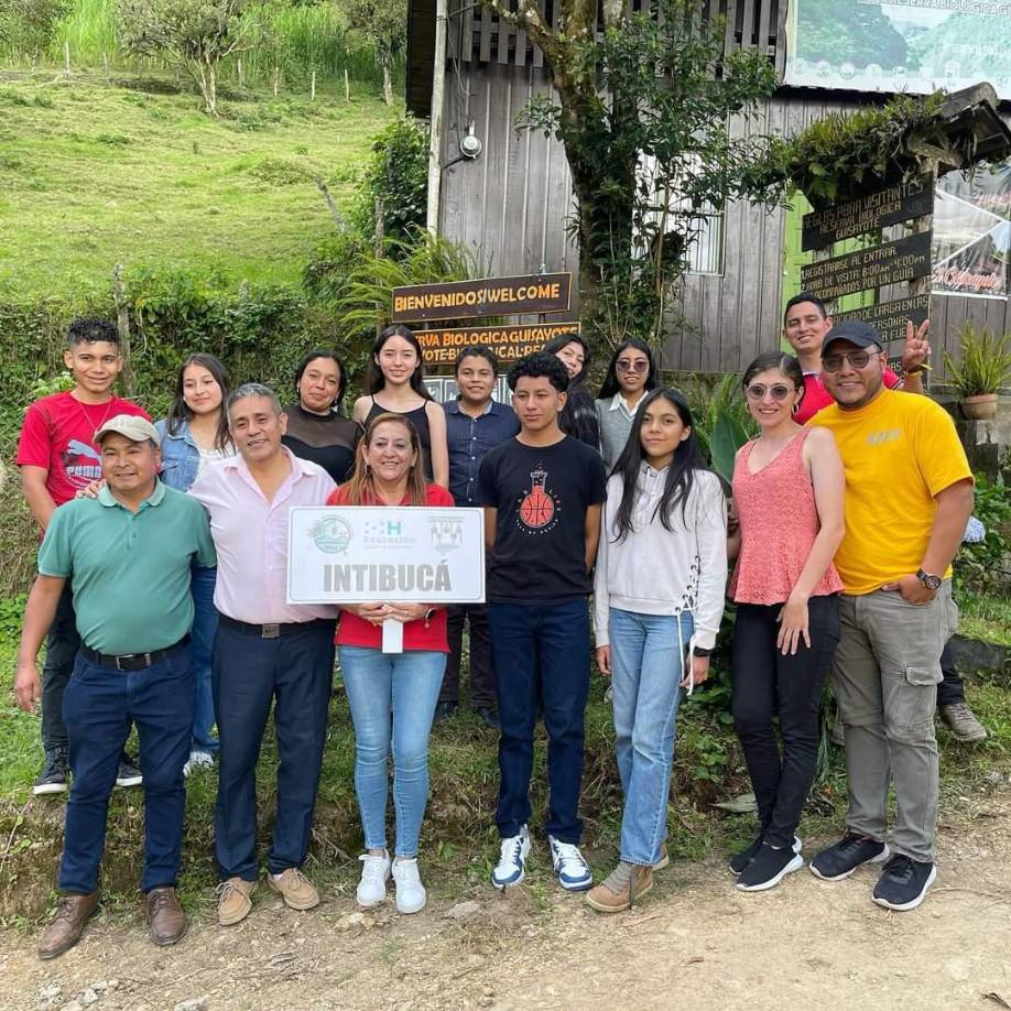 Cabe detallar que, la Olimpiada Hondureña de Física se desarrolla en 3 fases: Olimpiada Departamental (I Ronda), Olimpiada Departamental (II Ronda) Olimpiada Nacional de Física.