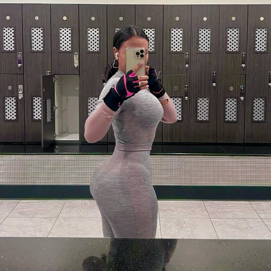 Espinoza es apasionada por el gimnasio, esto es parte infaltable en su día a día. 