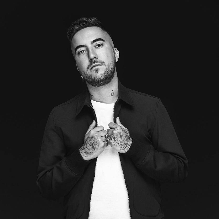 El cantante Beret ha visitado el programa de Movistar+ ‘Martínez y Hermanos’. En el espacio presentado por Dani Martínez, ha explicado como surgió una sorprendente propuesta de Georgina Rodríguez.