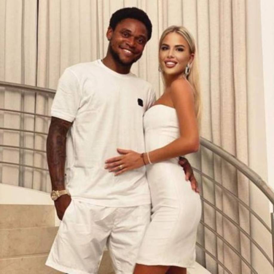 La historia de amor entre Luiz Adriano y Ekaterina llegó a buen puerto y decidieron casarse el pasado mes de noviembre, pero unos meses antes viajaron a Brasil tras el fichaje del delantero por el Palmeiras y allí aparecieron los problemas.