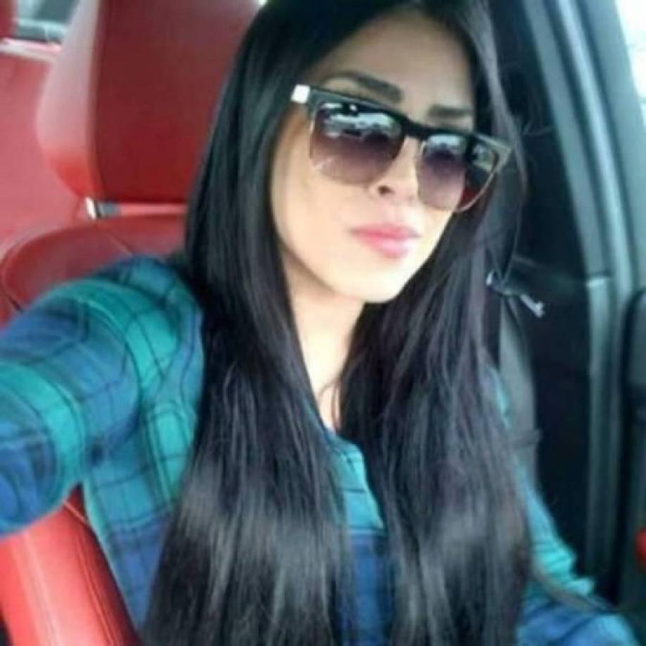 Ochoa Félix tenía dos sobrenombres uno “La Kim Kardashian de Sinaloa”, esto debido al escultural físico que tenía y el otro “La emperatriz del Ántrax”.