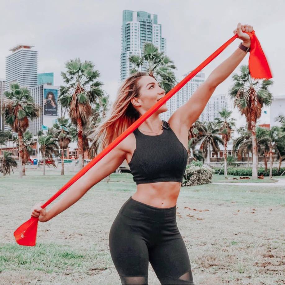 Frida Sofía no explicó de manera inmediata por qué no fue vista en el homenaje póstumo a su querida abuela. Pero dejó entrever que no quiere dar más detalles y que está bien con la decisión que tomó. <b>La muerte de Silvia Pinal</b> habría logrado un <b>acercamiento entre Alejandra Guzmán y su hija Frida Sofía</b>, quienes llevan distanciadas por lo menos desde 2018.