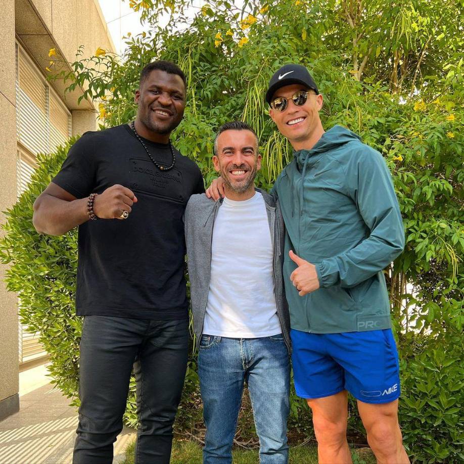 <b>Ricardo Regufe comenzó a relacionarse con Cristiano Ronaldo en 2003 tras el fichaje del portugués con el Manchester United. En aquel entonces el ahora mejor amigo de CR7 se desempeñaba como gerente de marketing de Nike en Portugal,</b> por lo que fue quien confió en el potencial de un joven Cristiano quien ahora 20 años más tarde ha ganado todo a nivel mundial.