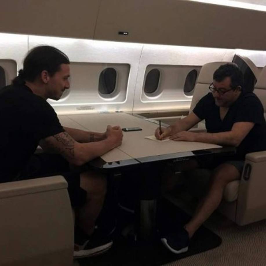 2. Zlatan Ibrahimovic tiene un avión privado Cessna Citation Longitude valorado en 23,8 millones de euros.