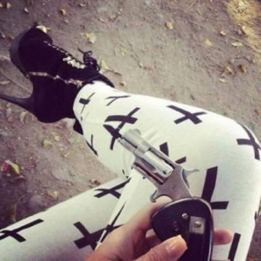 Ochoa Félix fue ligada sentimentalmente a “El Chino Ántrax” por lo que según medios de comunicación locales, tras su captura el lugar de Aréchiga en la organización habría sido ocupada por Claudia, fue así como se ganó el sobrenombre “La Emperatriz de los Ántrax”.