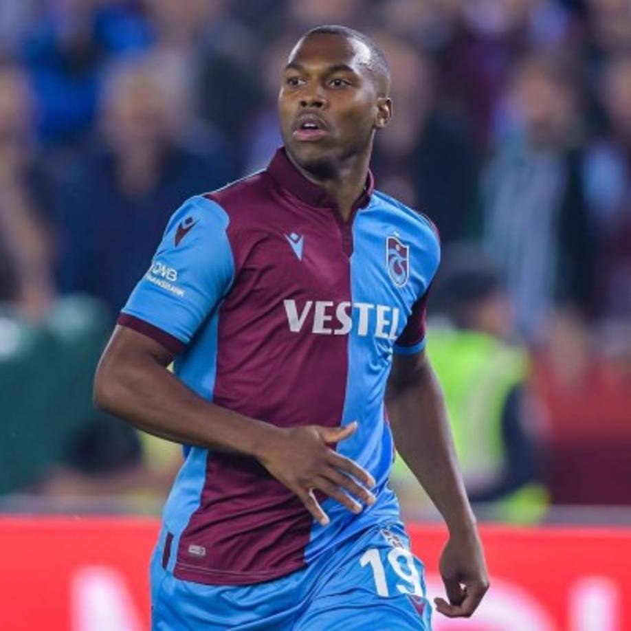 Daniel Sturridge quiere regresar a la Premier League. El inglés ha hablado en exclusiva para Sky Sports News y ha afirmado que quiere volver a la liga inglesa: 'Creo que tengo mucho para dar a la Premier League y diría que es mi primera opción. Siento que tengo asuntos pendientes, así que me gustaría volver y jugar allí'<br/><br/>Sturridge ha jugado en 306 partidos en la Premier League en cinco equipos ingleses: Manchester City, Chelsea, Bolton, Liverpool y West Brom. Esta ultima temporada ha jugado en el Trabzonspor turco.