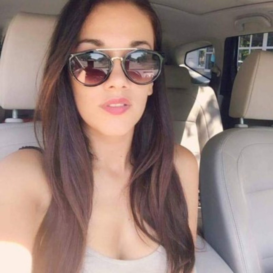 Ella ha decidido seguir en su país debido a la escuela de sus hijos.