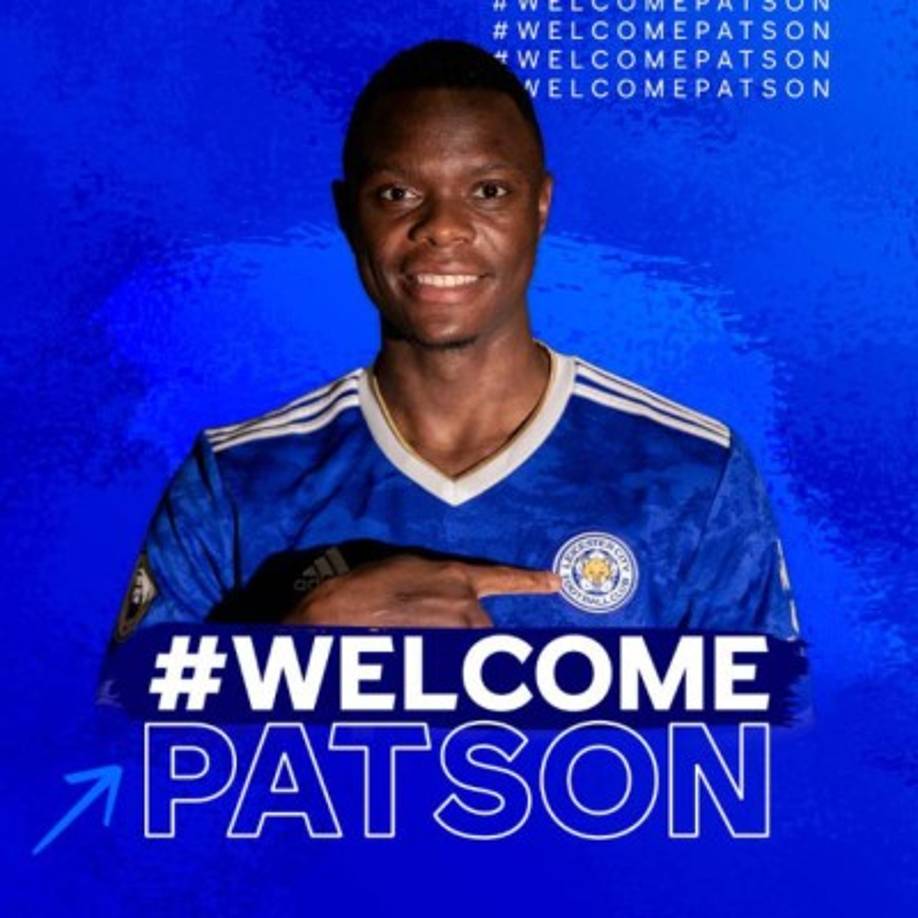 El Leicester City hizo oficial el fichaje de Patson Daka, delantero zambiano que llega procedente del RB Salzburgo, donde ocupó el lugar goleador que dejó vacante Erling Haaland cuando se marchó al Borussia Dortmund. De esta manera, los de Brendan Rodgers se hacen con uno de los arietes más prometedores del continente (tiene 22 años) y, a su vez, se preparan para que Jamie Vardy le entregue el relevo cuando decida dar un paso al lado.