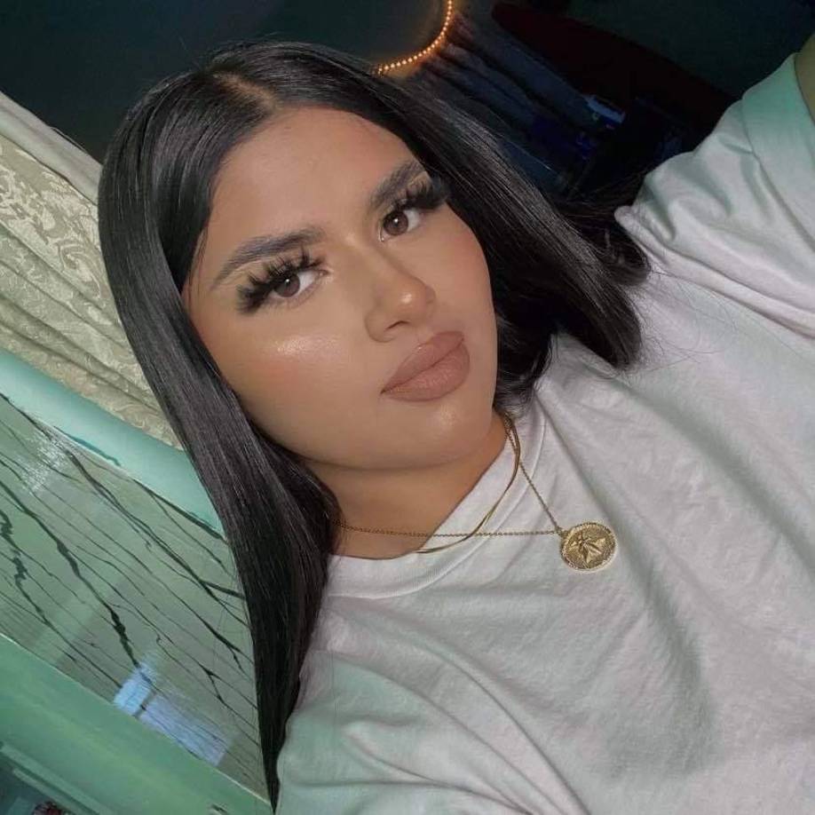 Según los medios locales, fue hallada junto a otras seis personas en una barranca en la carretera Villa Morelos-Huaniqueo, kilómetro 37.