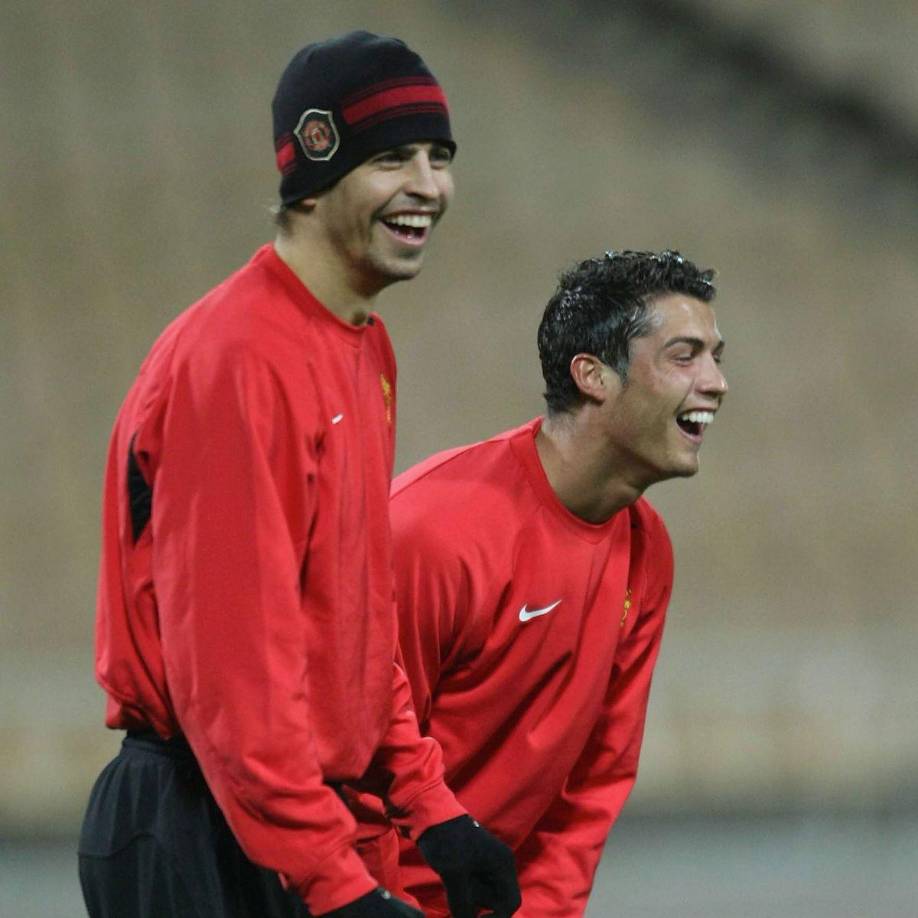 Gerard Piqué compartió vestuario en el Manchester United con Cristiano Ronaldo, a quien se reencontraría tiempo después en España.