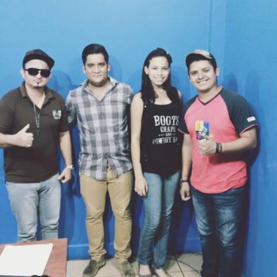 Cuando Angie participó en Honduras Canta tenía 14 años de edad.