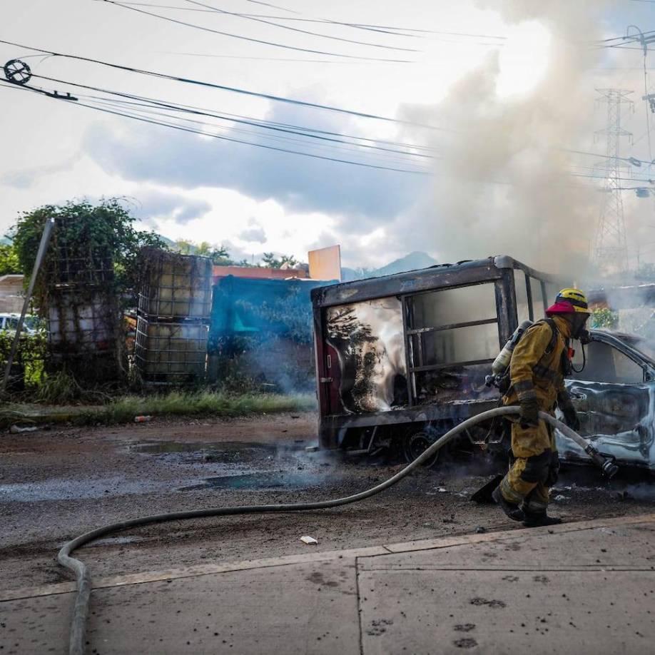 Aunque hubo un breve período de tregua, esta quedó atrás tras la detención de Zambada y Joaquín Guzmán López en Estados Unidos el pasado 25 de julio, desatando la violencia en la región.