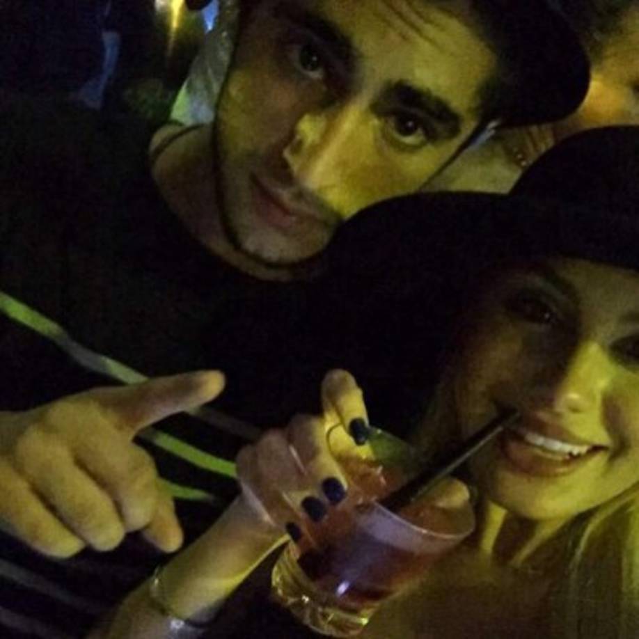 Alexa Dellanos presume a su nueva amor.