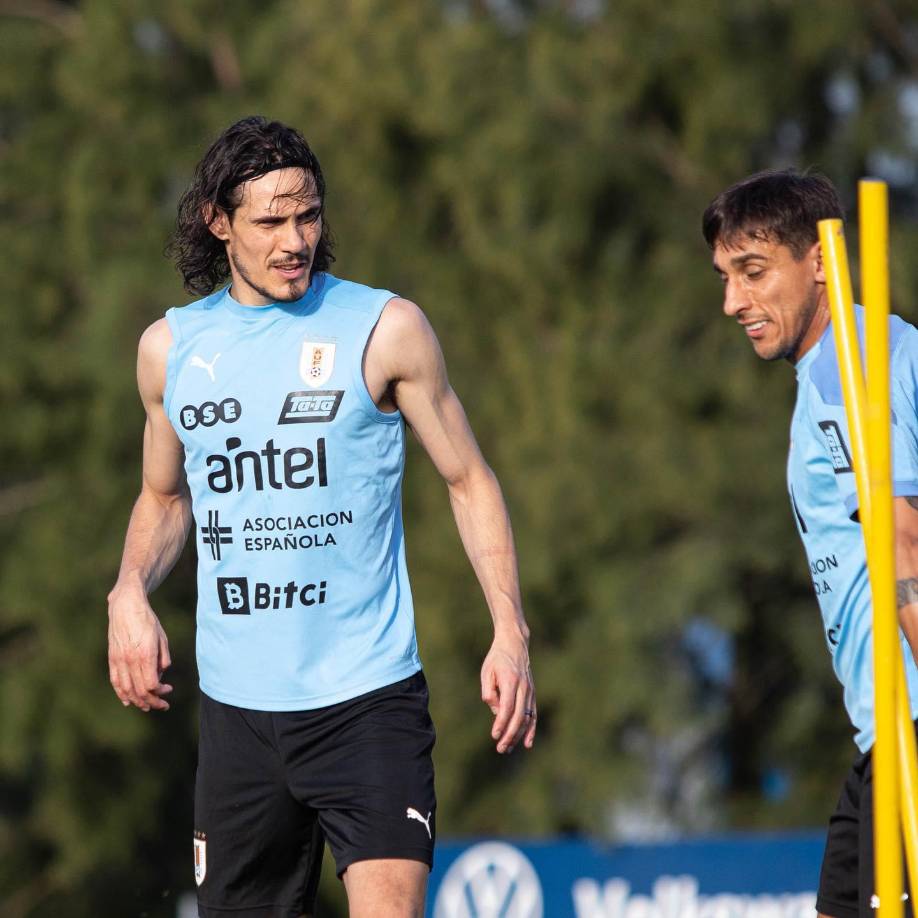 El Valencia está sumamente interesado en fichar al delantero uruguayo Edinson Cavani.