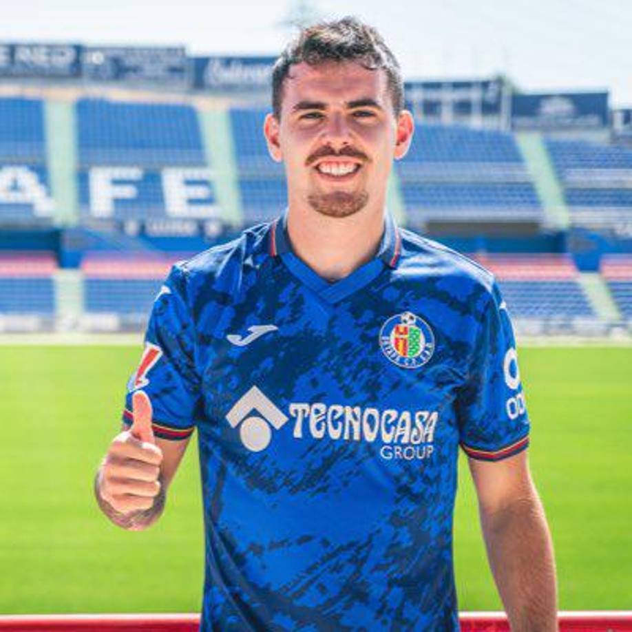 OFICIAL / El Getafe C.F. y la Real Sociedad llegaron a un acuerdo por el fichaje de Álex Sola, para las siguientes tres temporadas.