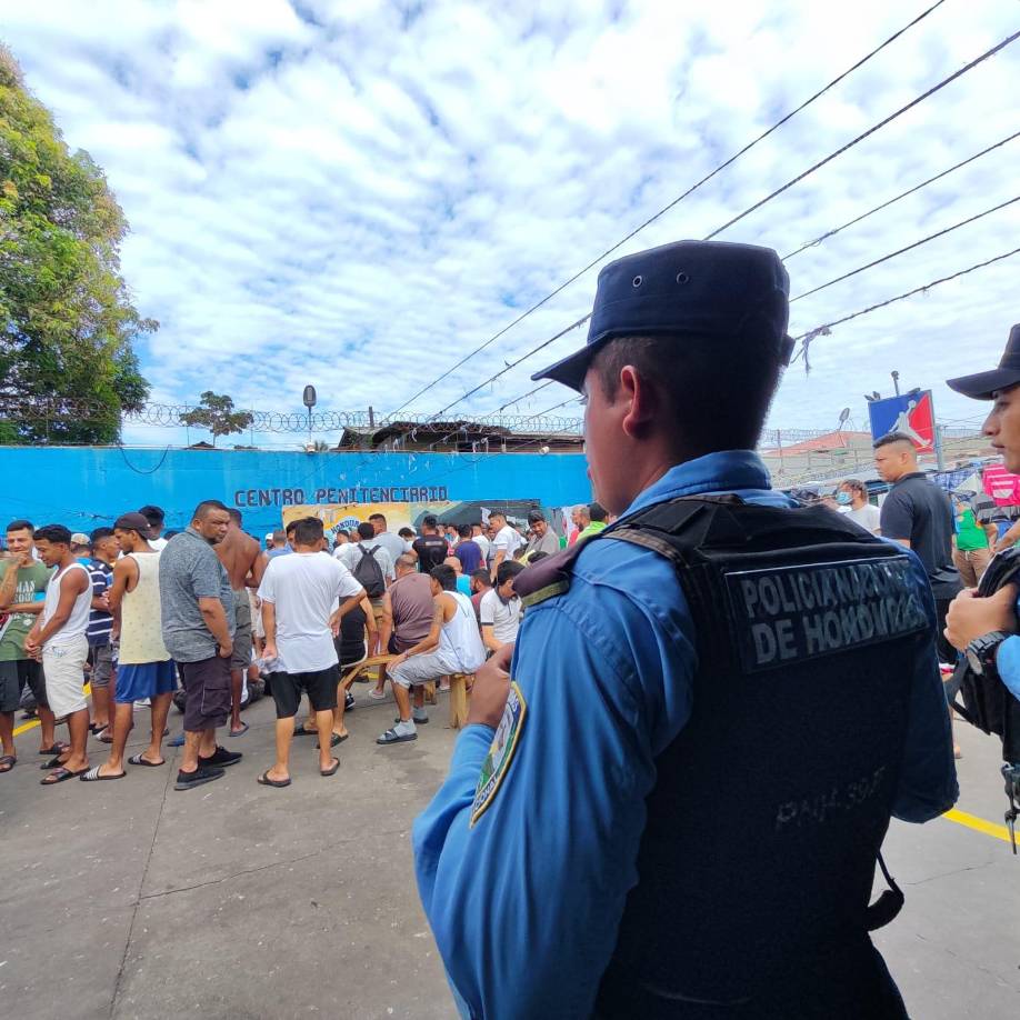 Todas estas evidencias fueron retiradas y trasladadas hasta a la bodega de la Policía Judicial y permanecen al momento en cadena de custodia.