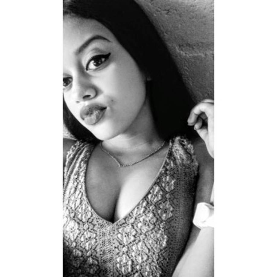 La jovencita falleció cuando iba en la ambulancia. Mientras que su madre y la otra víctima murieron en el hospital