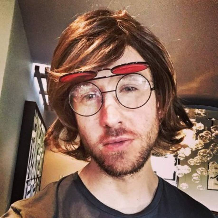 Uno apuesto, en excelente forma y con un estilo envidiable… Sin dejar de lado que además logró conquistar a una de las divas pop más guapas de Hollywood, Taylor Swift.