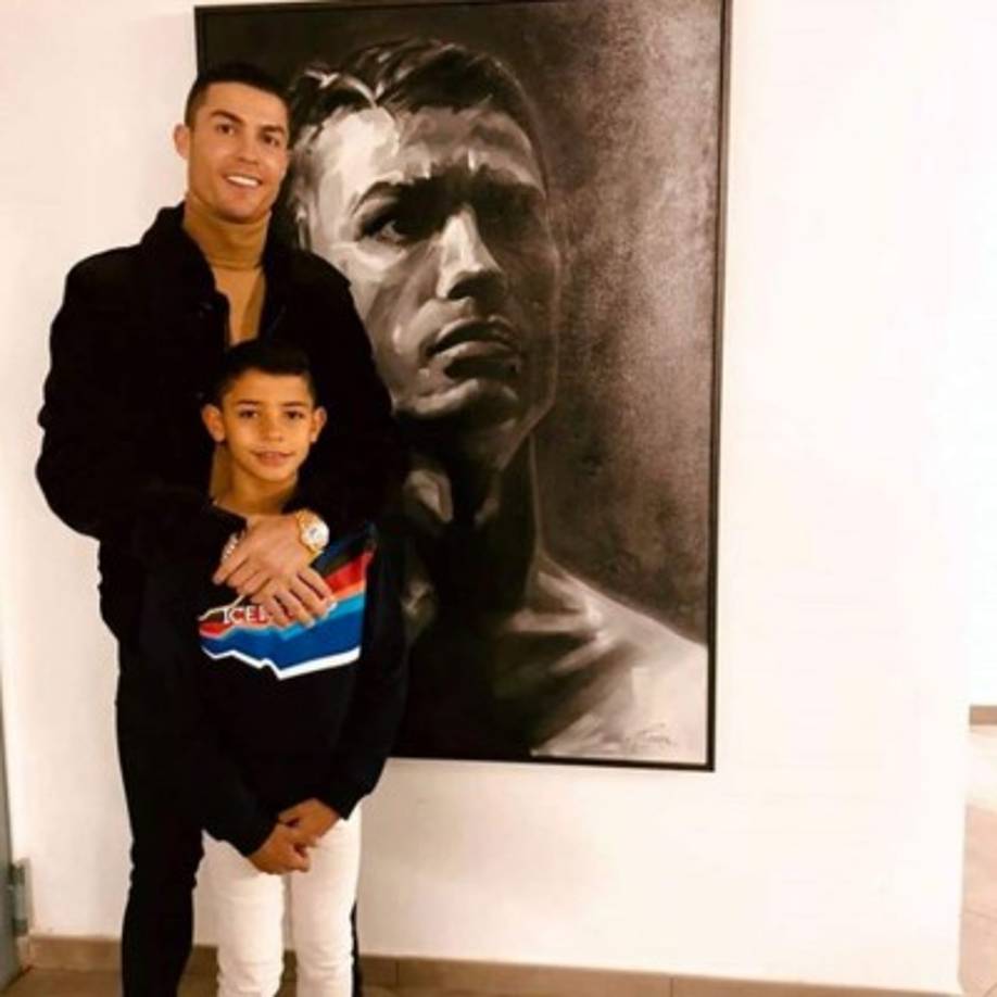Cristiano Ronaldo y CR Jr.