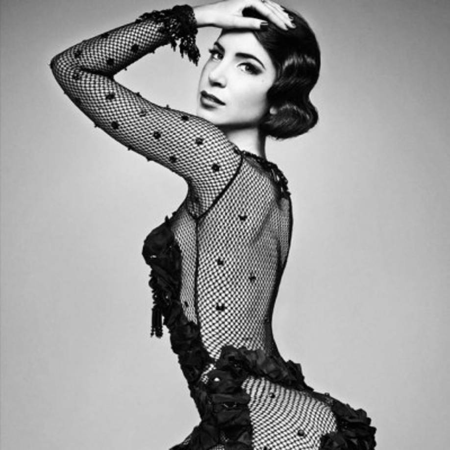 Jen dijo a People: 'Para pegar fuerte en las redes sociales no hay nada mejor que enseñar la mercancía'