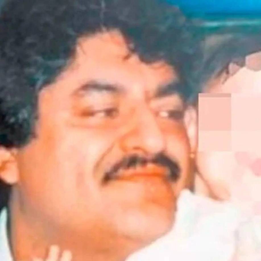 En 1993, se trasladó al Cártel de Juárez bajo la tutela de Amado Carrillo Fuentes, lo que le permitió establecer contacto con otros capos como “El Chapo” y “El Mayo”. Finalmente, se unió a ellos para liderar el Cártel de Sinaloa.