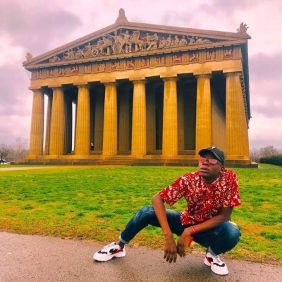 Pese a las dificultades y el cyberbullying que enfrentó, Víctor Hernández considera que no tiene problemas de autoestima. Su propósito es hacer reír a la gente a través de su contendio.