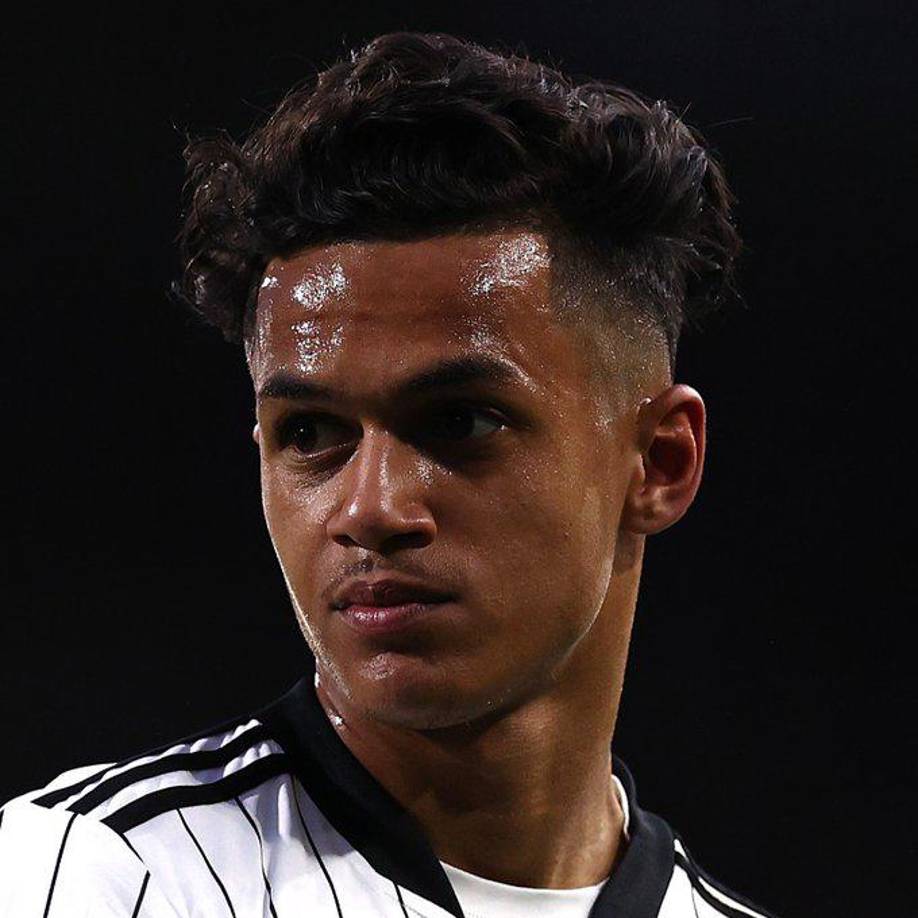 El Liverpoool confirmó el fichaje del delantero portugués Fabio Carvalho, tras una primera tentativa del club en enero para hacerse con el jugador de 19 años, anunció este lunes el propio equipo inglés en un comunicado. Llega procedente del Fulham.