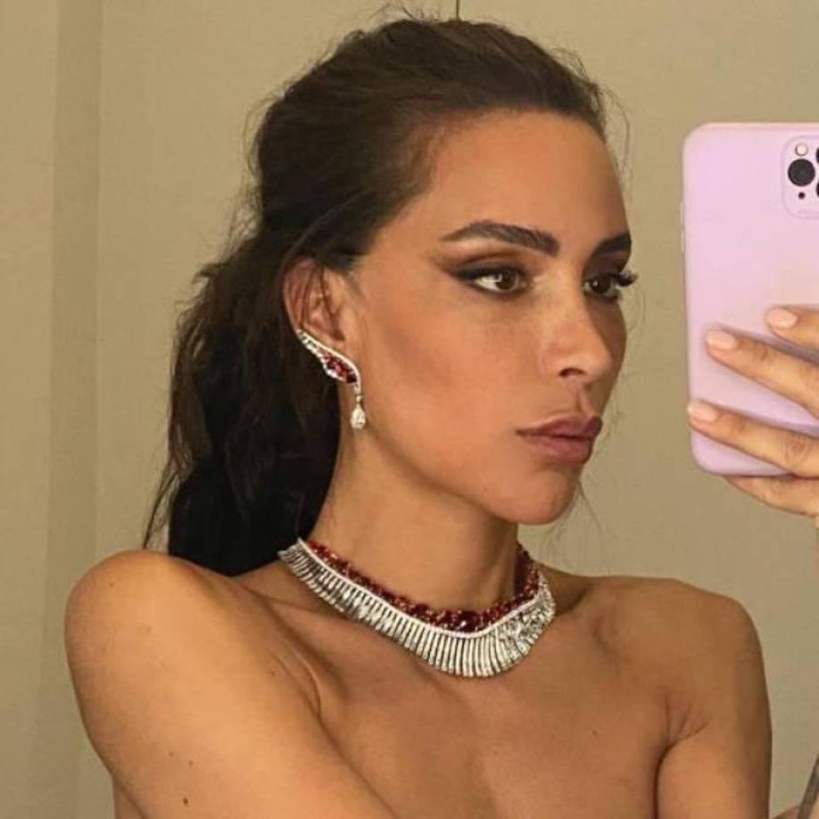 Cuando tenía 16 años se sometió a cirugía de reasignación de sexo.