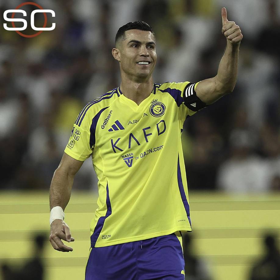 Cristiano Ronaldo miró hacia la tribuna, sonrió y levantó el pulgar de forma sarcástica. Aunque esta sea la imagen que quiera dar el portugués, hay que decir que parece no gustarle nada cada vez que gritan el nombre de alguien que fue su máximo rival deportivo durante años y que lo sigue siendo.