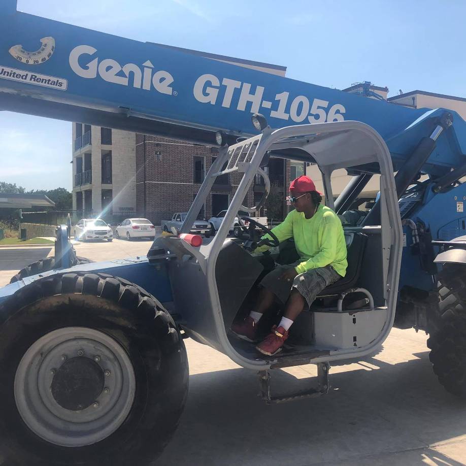 Su familia está rifando un Samsung SmartTV de 75 pulgadas a $50 cada boleto.