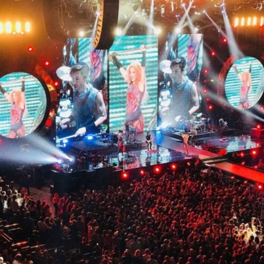 La cantante colombiana subió al escenario después de siete años años desde su última gira 'Sale el Sol World Tour'.<br/>