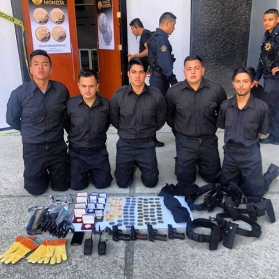 Alex Flores actualmente participa en algunos capítulos de 'Como dice el dicho'.