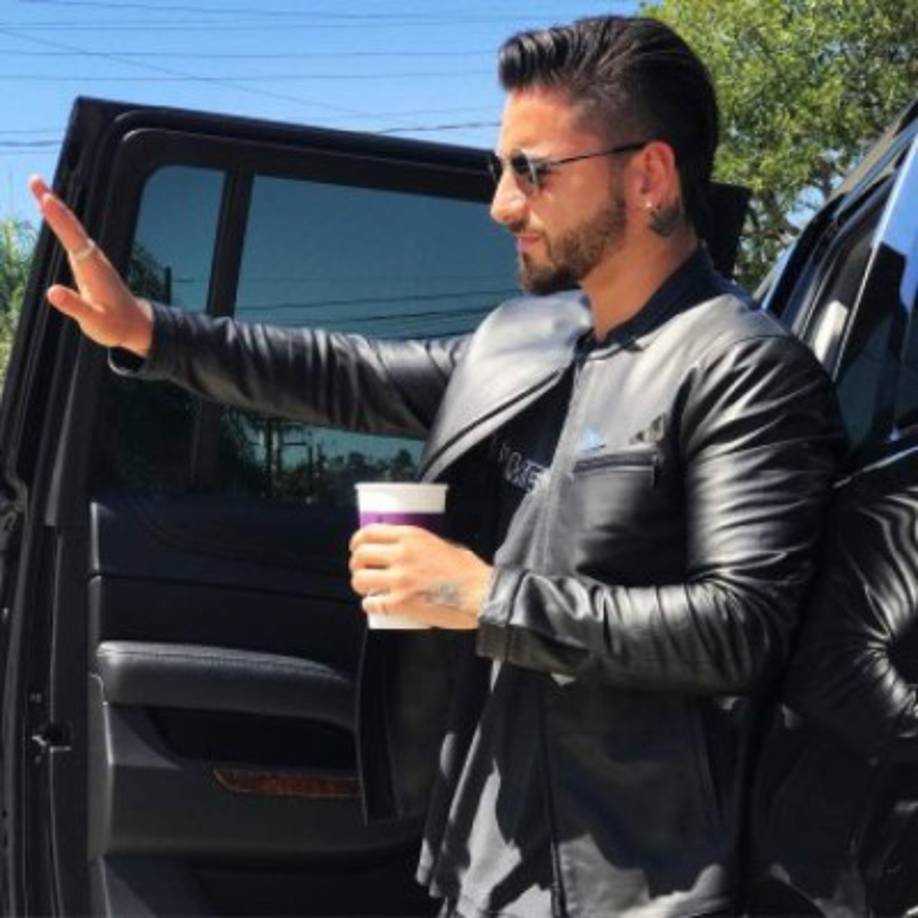 En los comentarios, usuarios señalaron de ostentoso al colombiano, críticas que él respondió con un video subido a su propia cuenta.