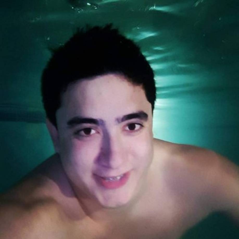 Orlando y otros dos hondureños se conducían en una carretera de Los Amates en el departamento de Izabal de Guatemala cuando fueron interceptados.