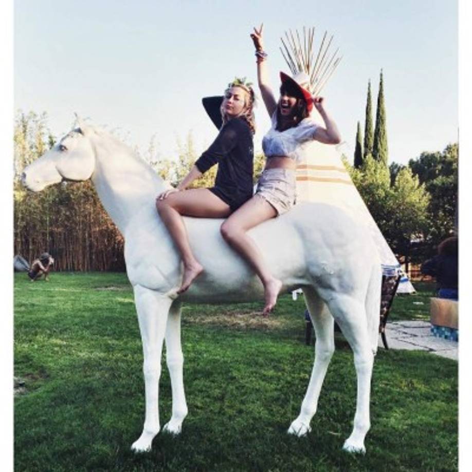 Brandi Glenn Cyrus, la hermana sexy de Miley Cyrus que no todos conocen.