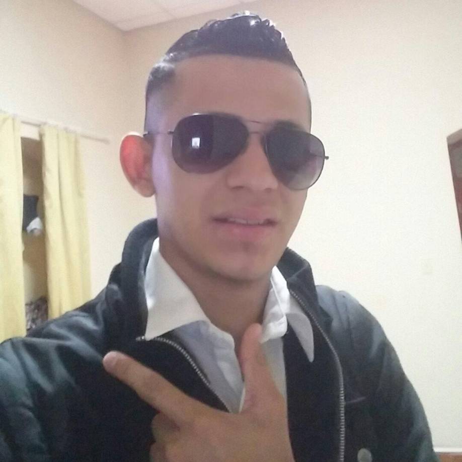 Pero algo que llamó la atención de sus seres queridos es que, horas antes del accidente, Ángel publicó en sus estados de <b>WhatsApp </b>un video de la playa con música triste, con un corazón roto y un listón de luto.