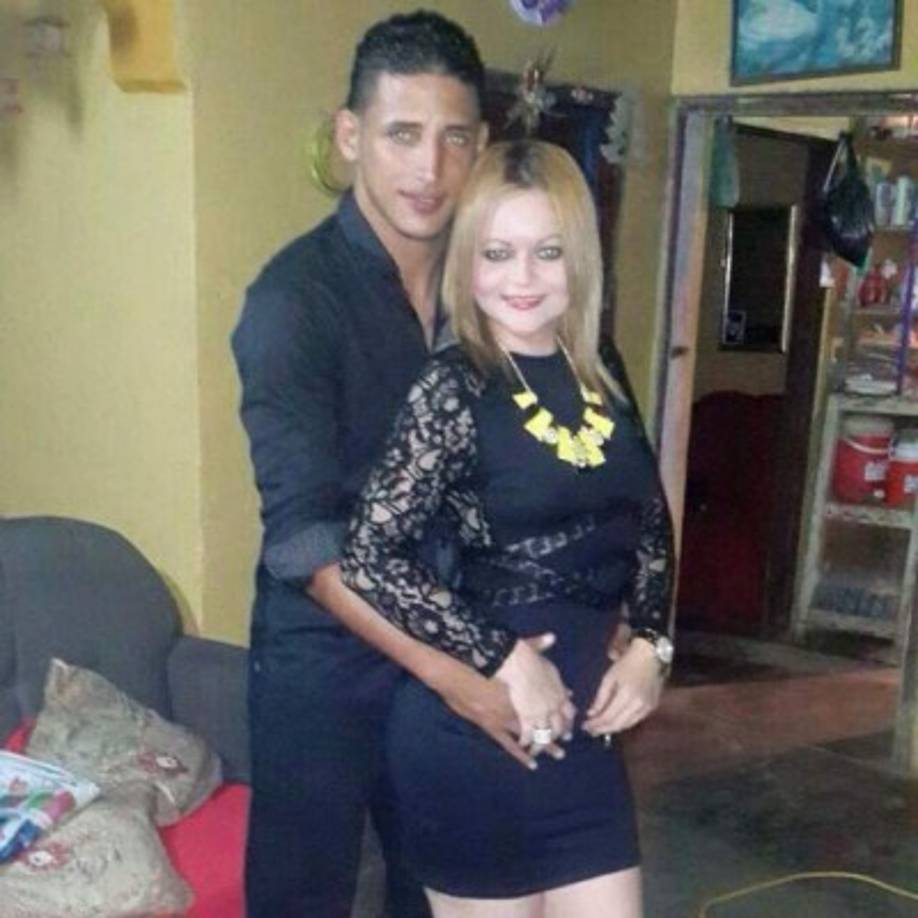 Liseth Baquedano: Esposa del defensor César Oseguera.