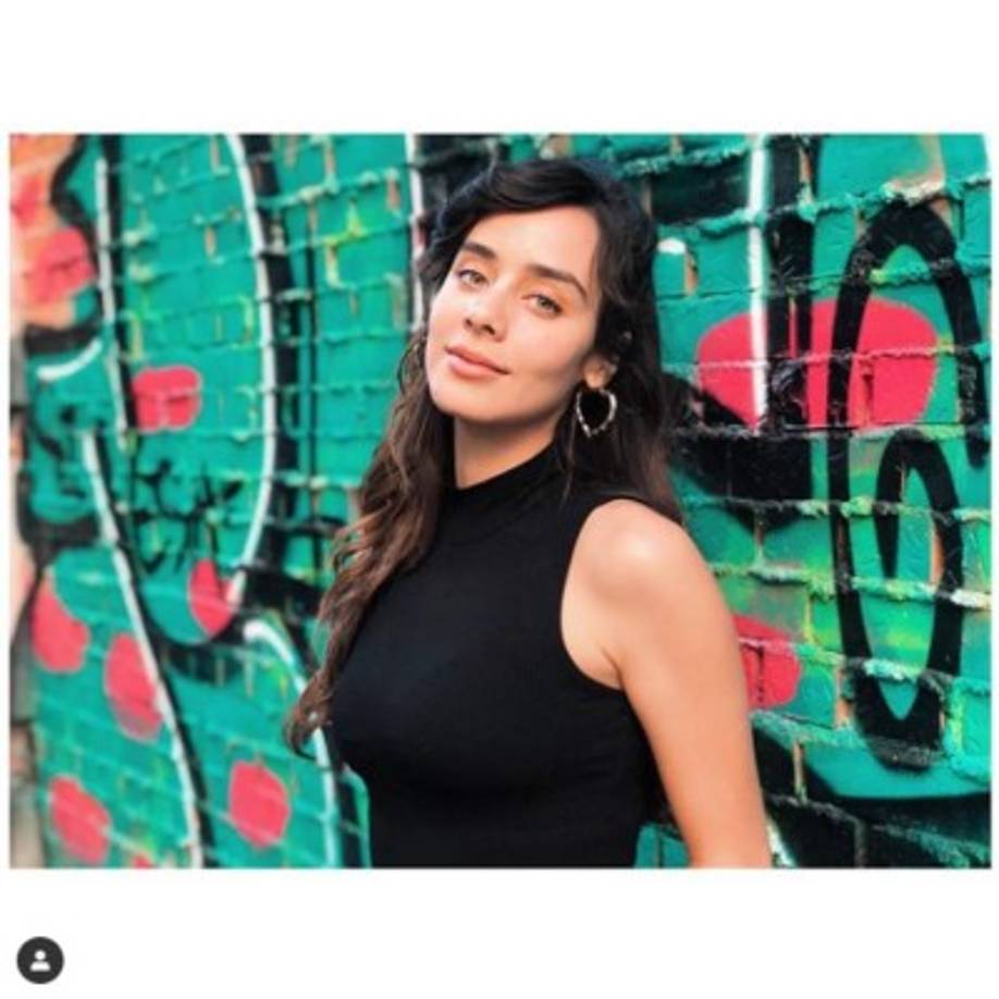 En 2007, participó en Nuestra Belleza Jalisco representando a Zapotlán del cual resultó primera finalista a la edad de 18 años.